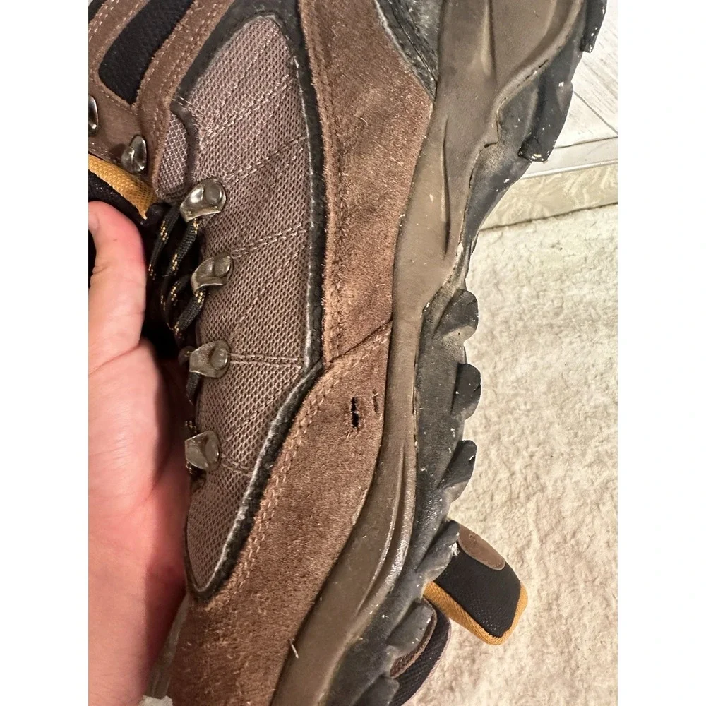 Ozark Trail Men's Mid Hiking Boots Brown Yellow Size 12 Pre-Owned Outdoor Trail
